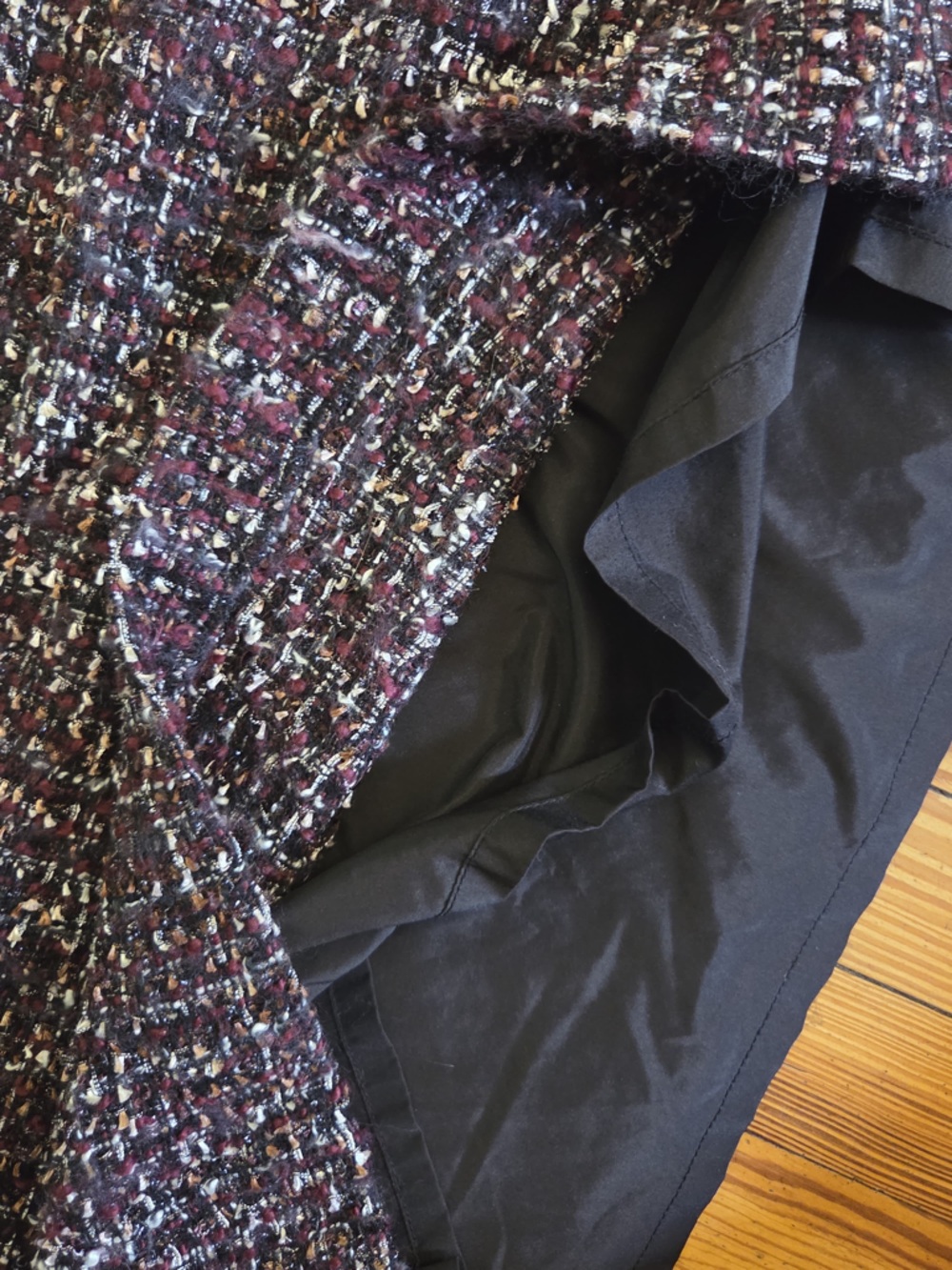 Calvin Klein Classic Wine, White and Black Tweed Mini Skirt - Picture 6 of 8